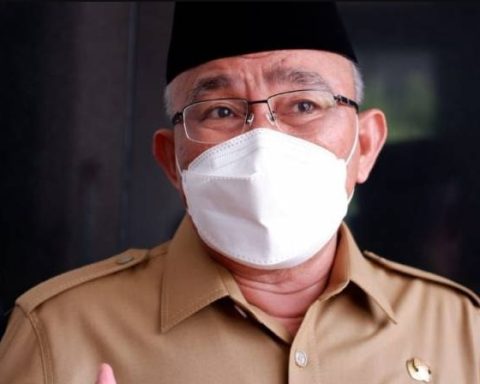 Mohammad Idris membalas sindiran Sekretaris Jendral (Sekjen) PDI-P, Hasto Kristiyanto soal prestasi PKS