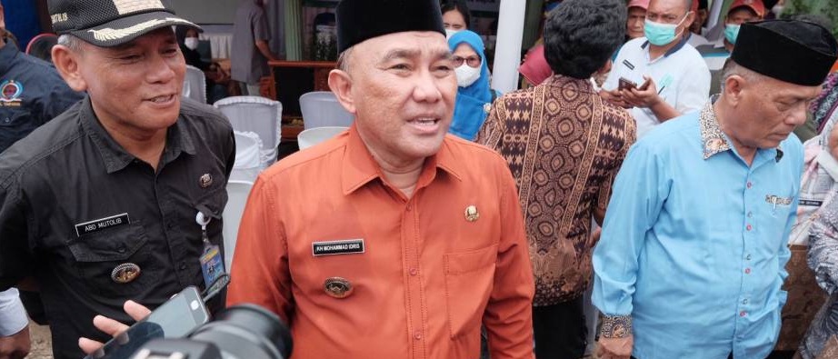 Wali Kota Depok Mohammad Idris menunggu instruksi pusat dan provinsi yang memiliki kewenangan untuk menarik obat sirup di apotik-apotik.