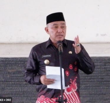 Mohammad Idris Akan Desain Lampu Pedestrian Bernuansa Etnik Di Jalan Margonda Raya