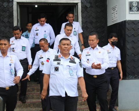 Kepala Kantor Wilayah Kementerian Hukum dan HAM Jawa Barat, R.Andika Dwi Prasetya beserta Kepala Divisi Pemasyarakatan Kanwil Kementerian Hukum dan HAM Jawa Barat sambangi Rutan Depok