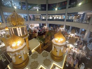 Keseruan program late night sale MARGOCITY (pojok depok)