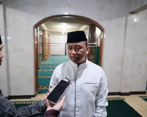 Sekda Depok Supian Suri mengadakan tarling di kawasan Kecamatan Cilodong