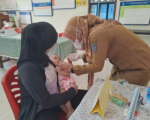 Ilustrasi pemberian vitamin A. (Istimewa)