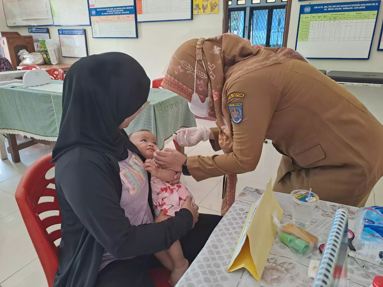 Ilustrasi pemberian vitamin A. (Istimewa)