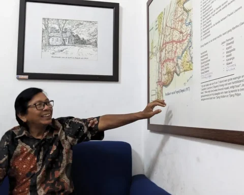 Koordinator Bidang Sejarah Yayasan Lembaga Cornelis Chastelein (YLCC), Boy Loen. (istimewa)