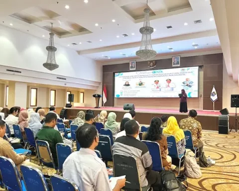 Kegiatan Seminar Peringatan Hari Kesehatan Indera Penglihatan dan Pendengaran Nasional di Aula Lantai 10 Gedung Dibaleka 2, Rabu