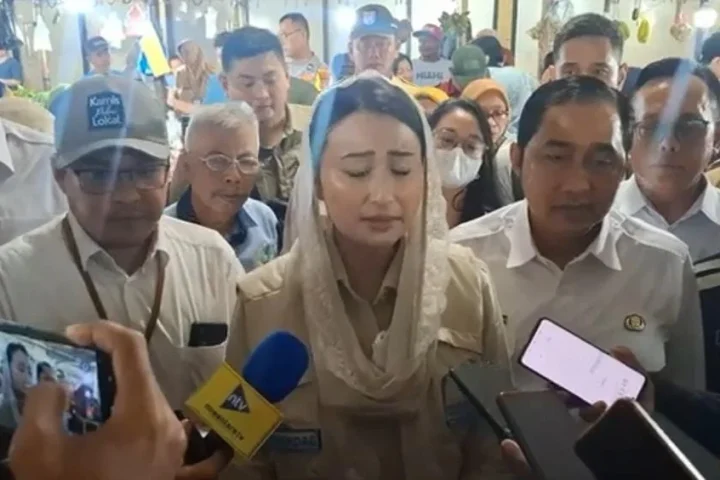 Wamendag mengunjungi Kota Depok untuk memantau harga kebutuhan pokok.